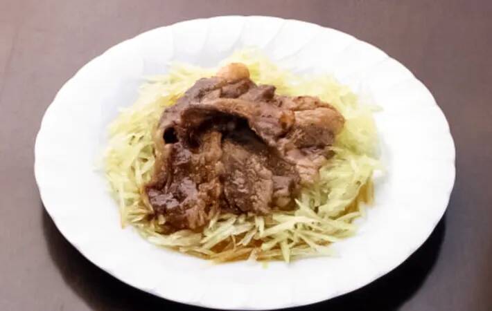 スイカの皮、まだ捨ててる？　まさかの食べ方に目からウロコ！【萩原農場のレシピ】