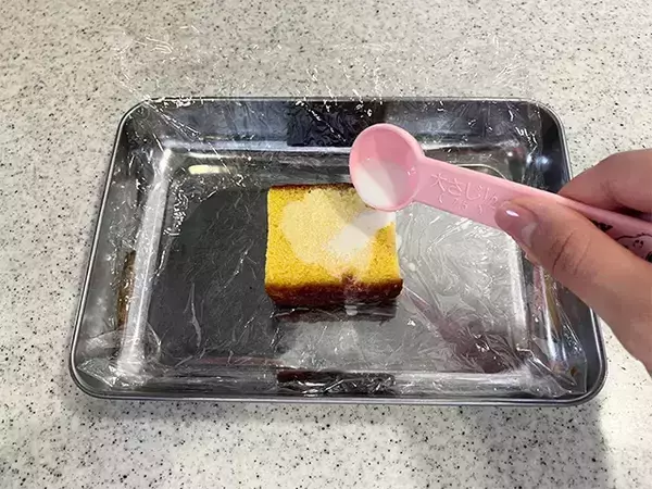 「カステラに牛乳をかけて？　作業3分で完成“簡単”スイーツアレンジ【手順】」の画像