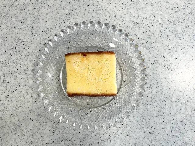 カステラに牛乳をかけて？　作業3分で完成“簡単”スイーツアレンジ【手順】