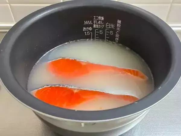 米3合に『大さじ6杯』入れて　鮭としめじの一杯が「本格的なおいしさ」「子供に好評」