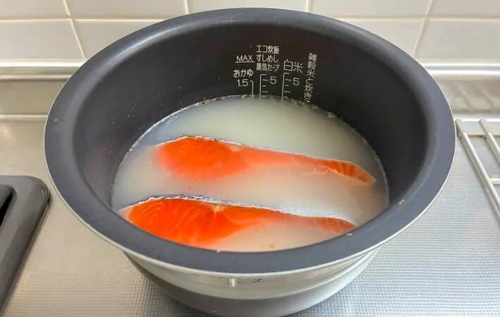 米3合に『大さじ6杯』入れて　鮭としめじの一杯が「本格的なおいしさ」「子供に好評」