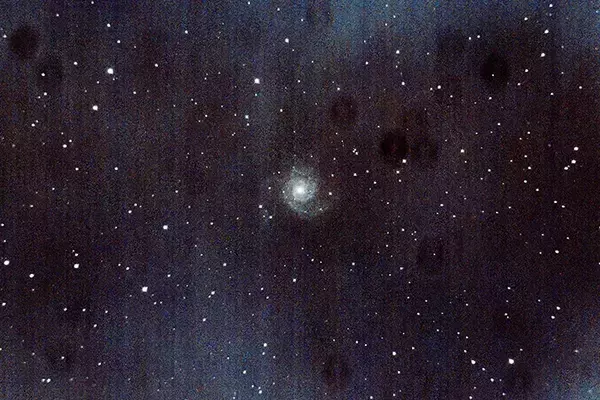 「数日がかりで撮影を続けて…　高校生の努力が結実した『幻の銀河』の1枚」の画像