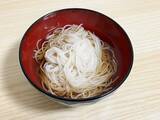 「そうめん、普通に食べるの飽きた　味変目的のトッピングに選んだのは…「想像以上にあり」「カリカリ食感がいい」」の画像3