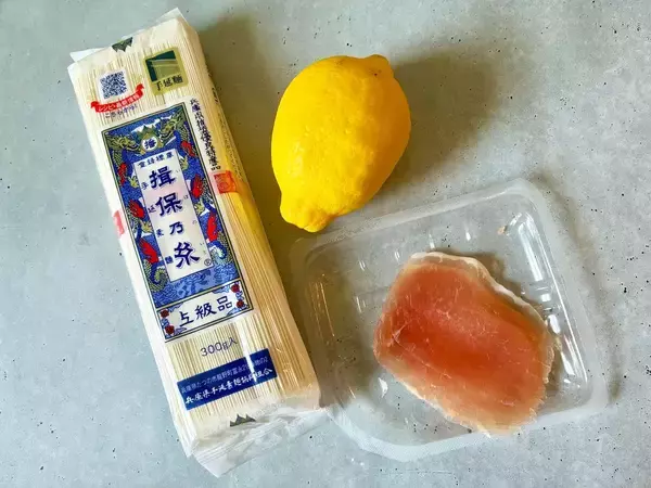 仕上げに『小さじ1杯』回しかけて　そうめんのアレンジに「カフェみたい」「さわやかな味」