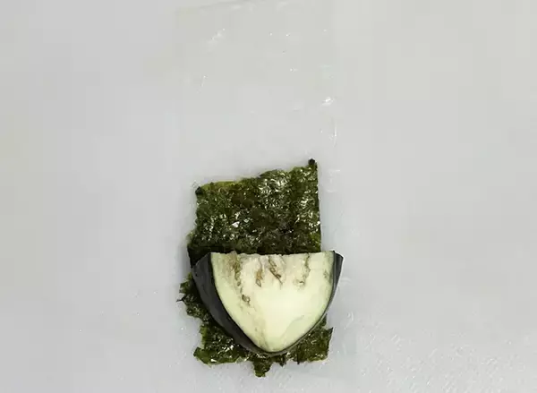 「『ナス』を包んで揚げるだけ！ 10分でできる簡単おかずに「カリッとしてる」「ポン酢ラー油が合う」」の画像