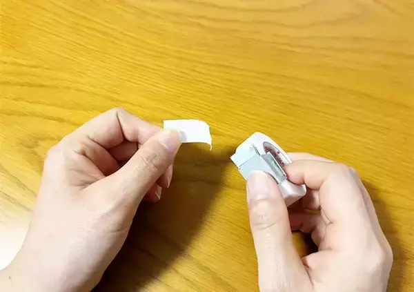 「ラップの『刃』は捨てずに再利用するのが正解　5分で作れる「専用カッター」が快適すぎる」の画像