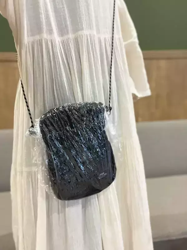 「100均のシャワーキャップ、頭に被る以外の使い道に「これは盲点だった…！」」の画像