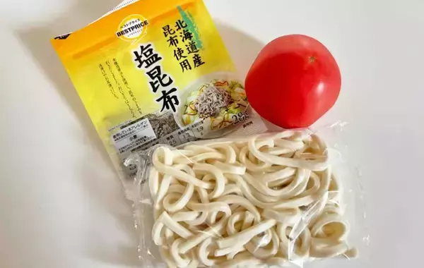「【簡単レシピ】トマト×塩昆布で作る『こくうまうどん』に夫もペロリ！」の画像