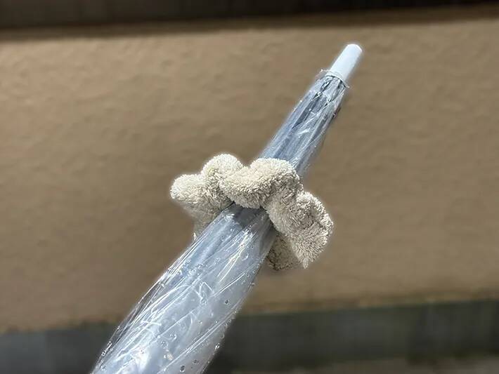 100均で買った『シュシュ』　髪を束ねるのではなく…？「いろんな場面で役立つ」