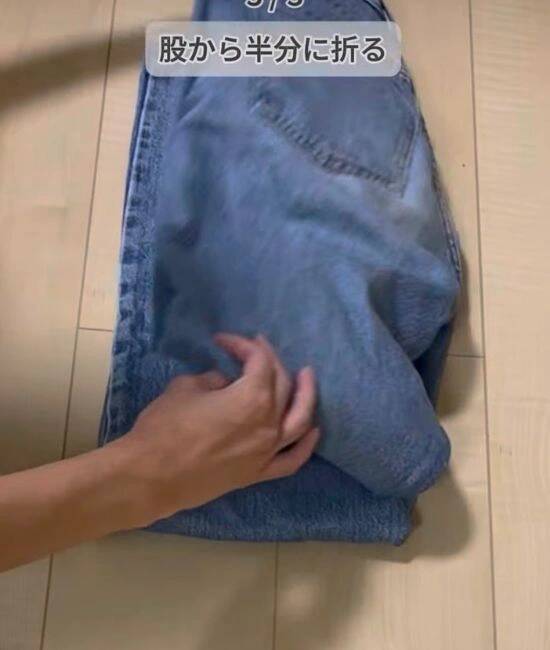 「袖はクロスさせないで」　セーターの畳み方に「目からウロコ」「助かります」