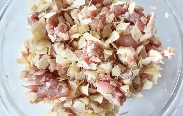 「片栗粉でも小麦粉でもない！　から揚げの衣に使った意外な食材に「ザクザク感がたまらない」」の画像