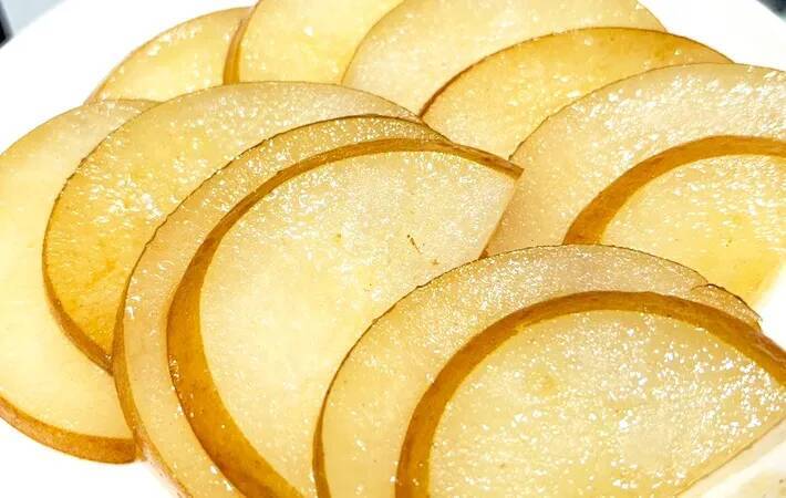 いつもの梨がワンランクアップ　バターで焼いたらぜいたくスイーツに！【秋に食べたいレシピ】