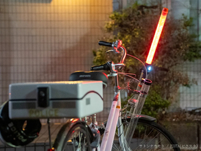 「酔っ払いが寝込んでる」と通報　駅前に広がる光景に、警察官が思わず二度見