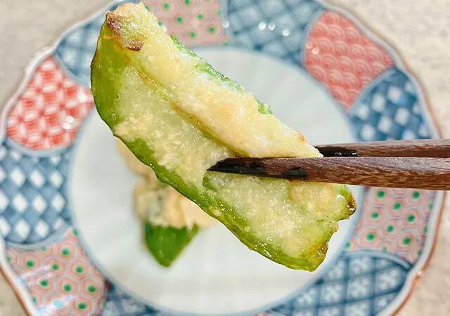 豆腐に大さじ2杯の片栗粉を加えて？　完成した“簡単おかず”がたまらん…！