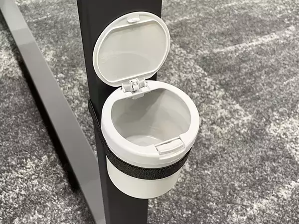 「ダイソーの『べんりベルト』の活用法まとめ　エコバッグやズボンの裾、手帳など、いろんなものに巻けます」の画像