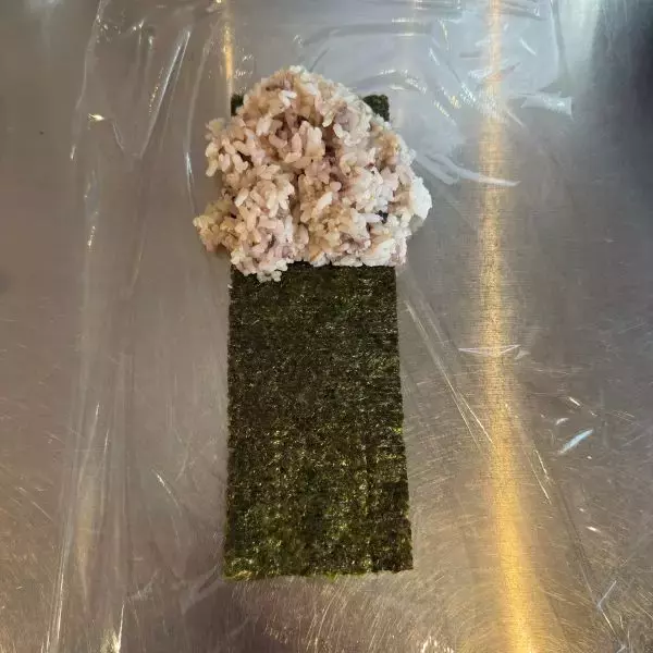 「握らないおにぎりにしたら…　「便利すぎ」「毎日コレ」」の画像