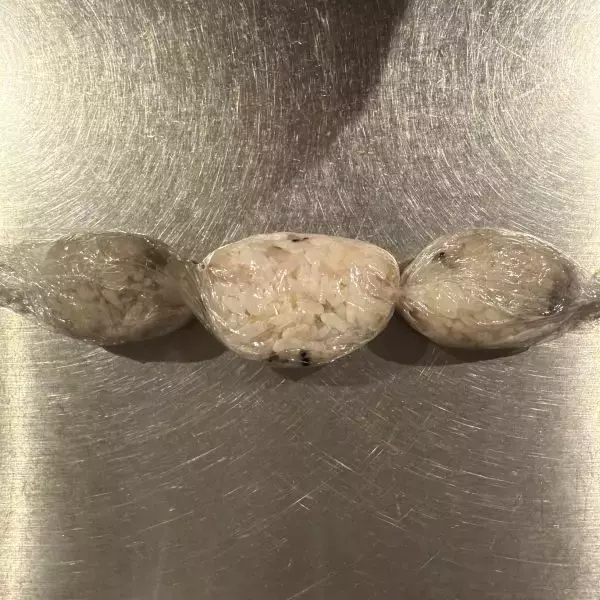 「握らないおにぎりにしたら…　「便利すぎ」「毎日コレ」」の画像