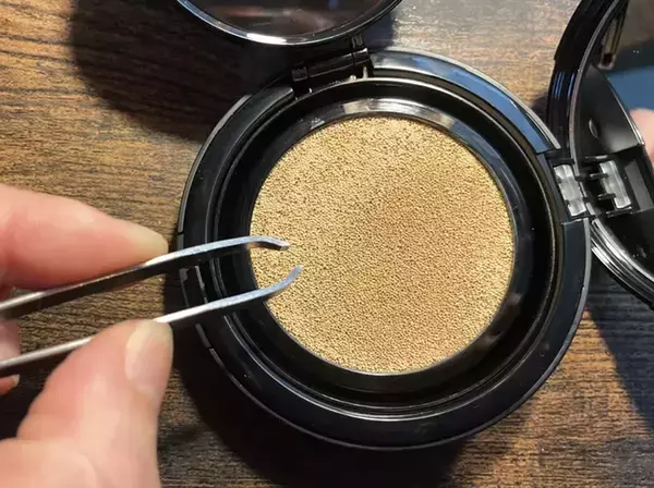 「「どうやって捨てればいいの？」　悩みがちな『コスメの処分方法』をアイテムごとに解説」の画像