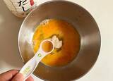 「『大さじ1杯』入れてみて！　濃厚なめらかな玉子焼きに「プリンみたい」「いつものより好き」」の画像4