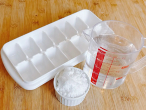 家のかき氷、凍らせる前の『大さじ6杯』で変わった！ガリガリ氷が「お店のフワフワ」になる裏技