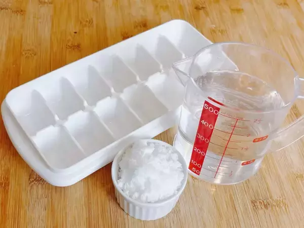 家のかき氷、凍らせる前の『大さじ6杯』で変わった！ガリガリ氷が「お店のフワフワ」になる裏技