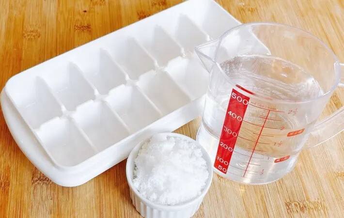 家のかき氷、凍らせる前の『大さじ6杯』で変わった！ガリガリ氷が「お店のフワフワ」になる裏技