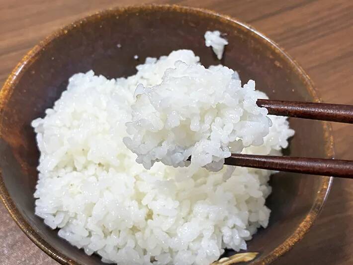 ご飯の仕上がりが『炭酸水1本』で変わる　簡単ワザを試すと「いつもよりふっくら！」