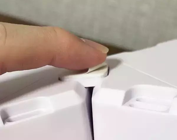 「ダイソーの『六角形タッチライト』、3つ繋げると…？「220円とは思えないほどオシャレ！」」の画像