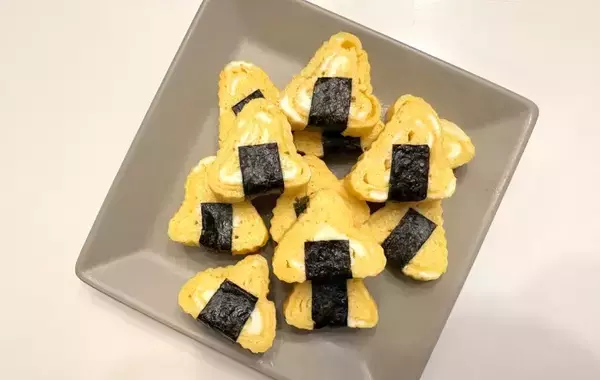 「高校生息子が「この玉子焼き、どうやったの？」　焼きたてを巻き簾にのせて？」の画像