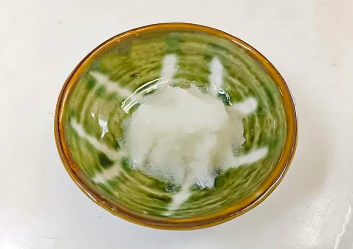 サンマをフライパンで焼く時、油は引いた方がいい？　ニオイを押さえる「焼き方のコツ」