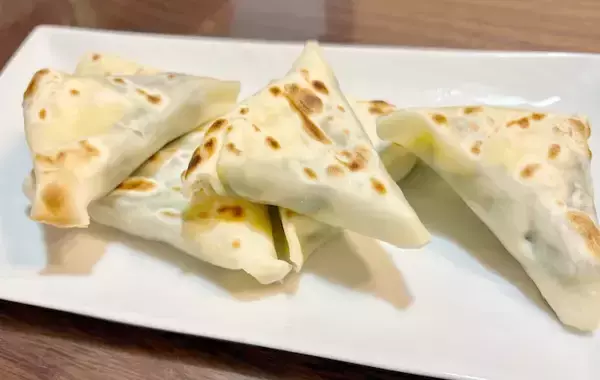 「食べた夫が「また作って！」　シソと餃子の皮で包んだのは…【簡単つまみレシピ】」の画像
