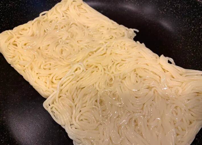 焼きそばの麺は『ほぐさず焼く』 仕上がりに驚き「専門店の味みたい」