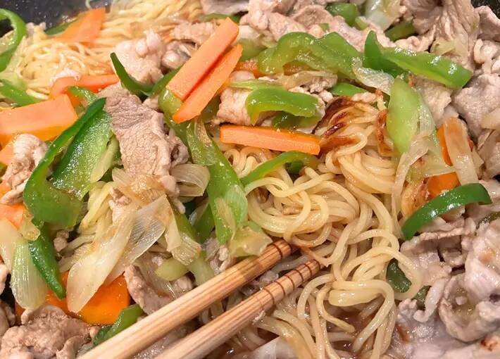 焼きそばの麺は『ほぐさず焼く』 仕上がりに驚き「専門店の味みたい」
