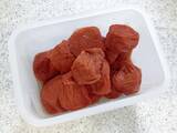 「梅干しに『白いポツポツ』…食べてもOK？　メーカーに聞いた」の画像1