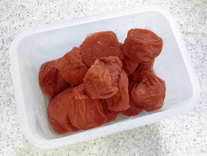 梅干しに『白いポツポツ』…食べてもOK？　メーカーに聞いた