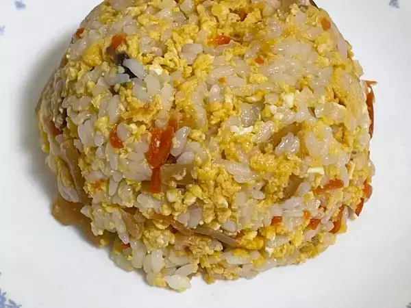 『ちらし寿司』焼いてみた！　チャーハン風アレンジに「あっという間に完食」