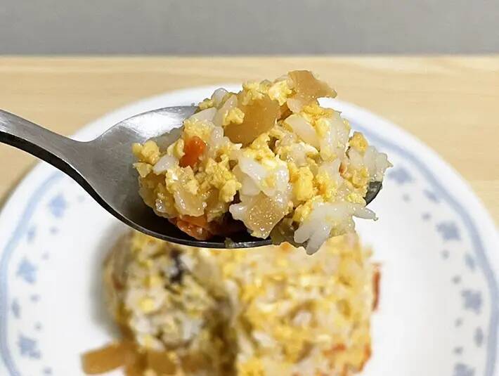 『ちらし寿司』焼いてみた！　チャーハン風アレンジに「あっという間に完食」