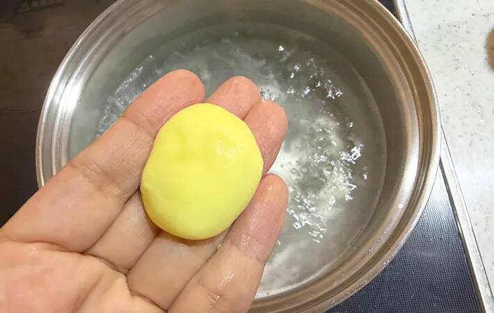 夏が終わると使わない『かき氷シロップ』　消費する方法に「子供が喜ぶ」