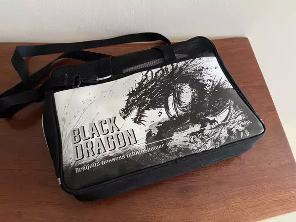 「「みんな一度は通るんですね」　小3男子が選んだ『習字セットの柄』に共感の嵐」の画像