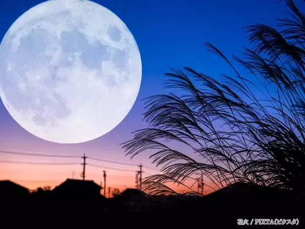 2025年10月の夜空が見どころ満載！　満月と土星、流星群、彗星が次々登場