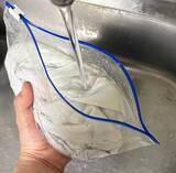 「ジッパー袋に洗剤を入れて…　少量の水で洗濯する方法が「夏に役立つ！」」の画像5