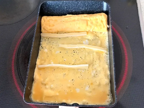 玉子焼きに『10本』入れてみて！　並べるだけで「ひと味違う」「食べ応えがある」