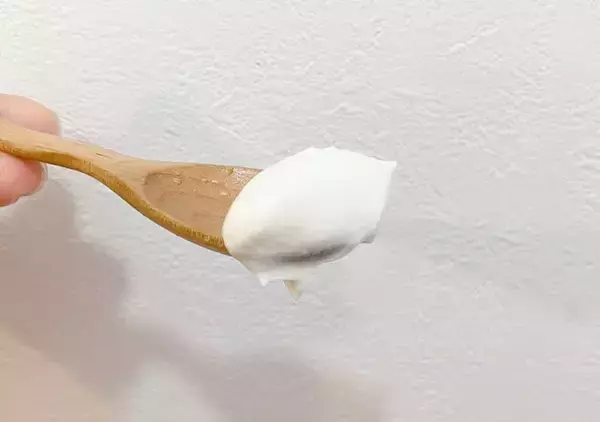 「ペットボトルみたいな容器を振ったら…まさかの結果に！」の画像