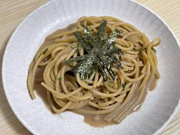 「ソースに『大さじ1杯』混ぜるだけ　香ばしいペーストで簡単和風パスタに」の画像