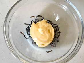 マヨ×塩昆布の相性抜群！　15分で完成した一品に「こんなに食べちゃった！」【レシピ】