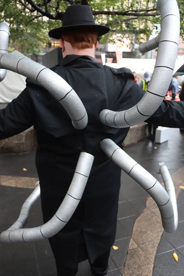 ミャクミャクが擬人化！？　『池ハロ』参加者がコスプレにかける思いとは【独自取材】