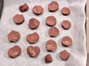 「材料はチョコと薄力粉だけ」　簡単にできる『濃厚チョコクッキー』に子供が大喜び