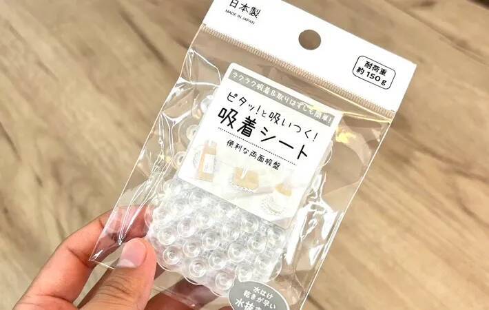 洗面所もキッチンもスッキリ！ セリア『吸着シート』活用アイディア