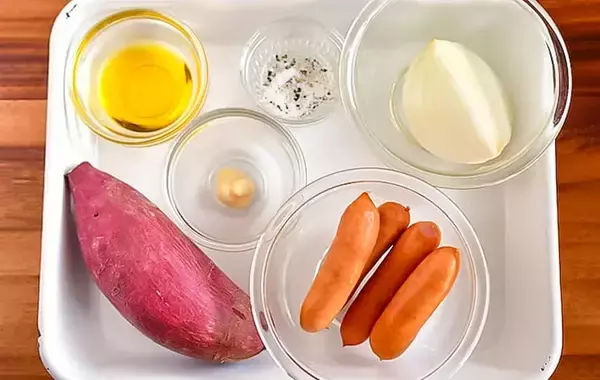 「「切って炒めるだけ」　管理栄養士が太鼓判！簡単サツマイモおかずの作り方」の画像