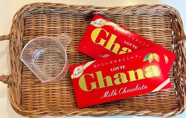 「材料は『板チョコ＋水』だけ！　半信半疑で作ったら「お店みたいなスイーツ」が完成した」の画像
